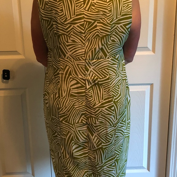 Green patterned dress with sweater - Picture 4 of 5